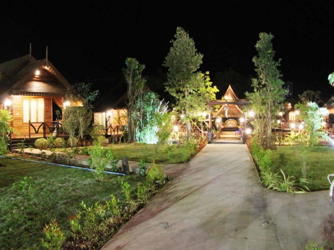 Burilamplai Resort Thung Yai Extérieur photo